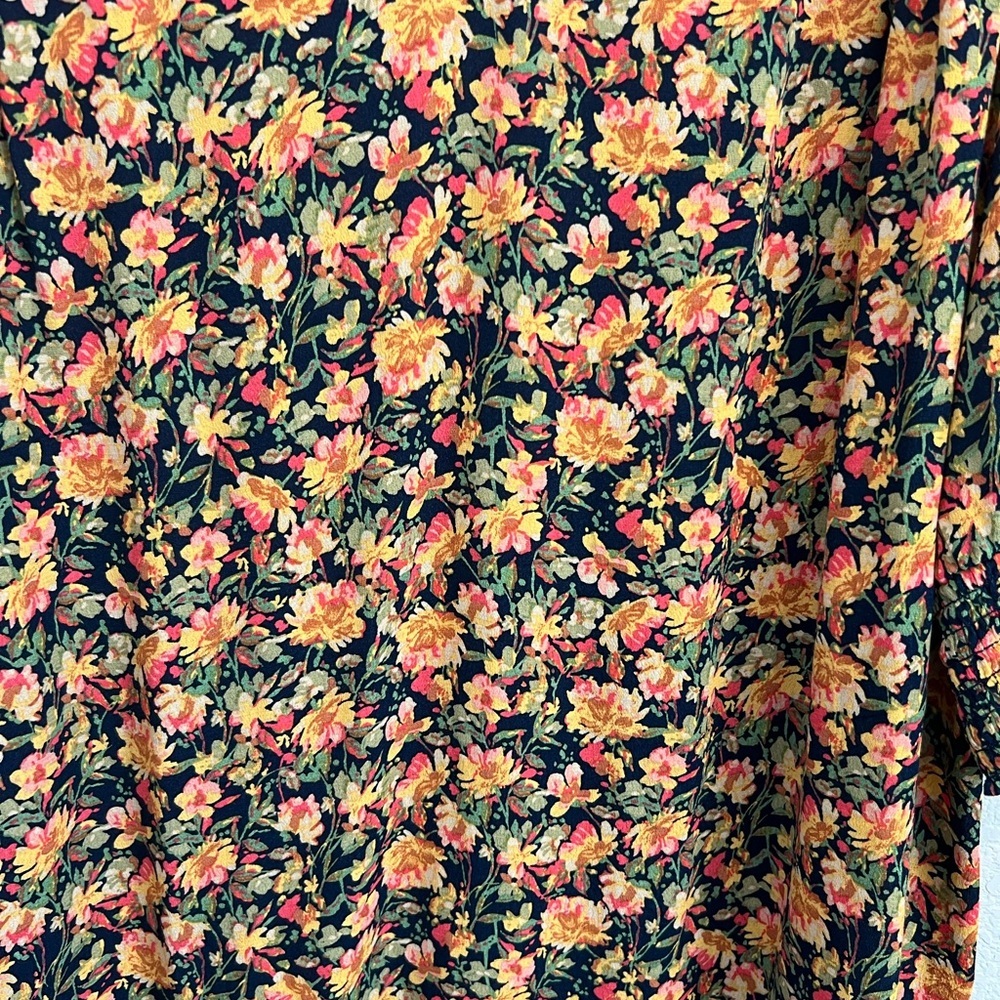 Terra & Sky Floral Boho Smocked V-Neck Blouse 1X Black Yellow Peach Flowers - Picture 4 of 9